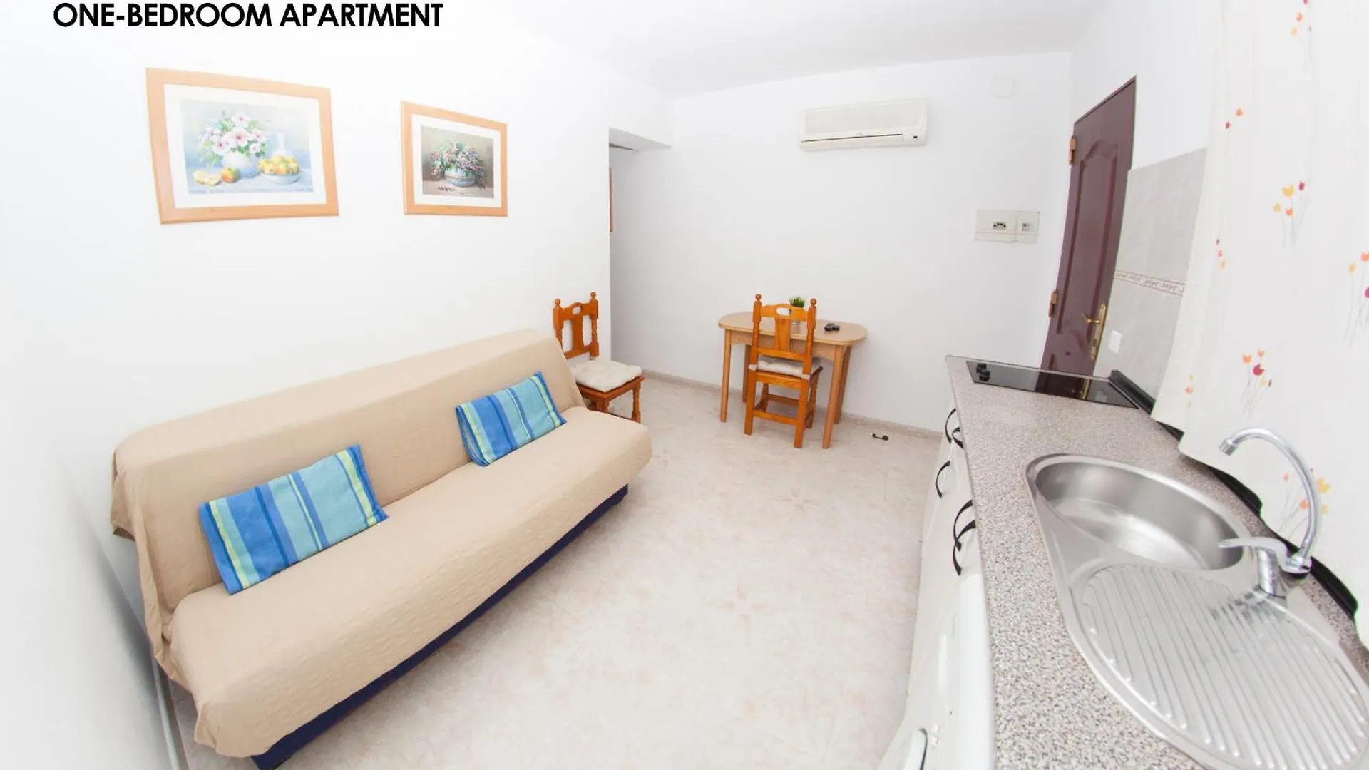 Apartamentos Rurales Santos Benajarafe 0*,  Spain