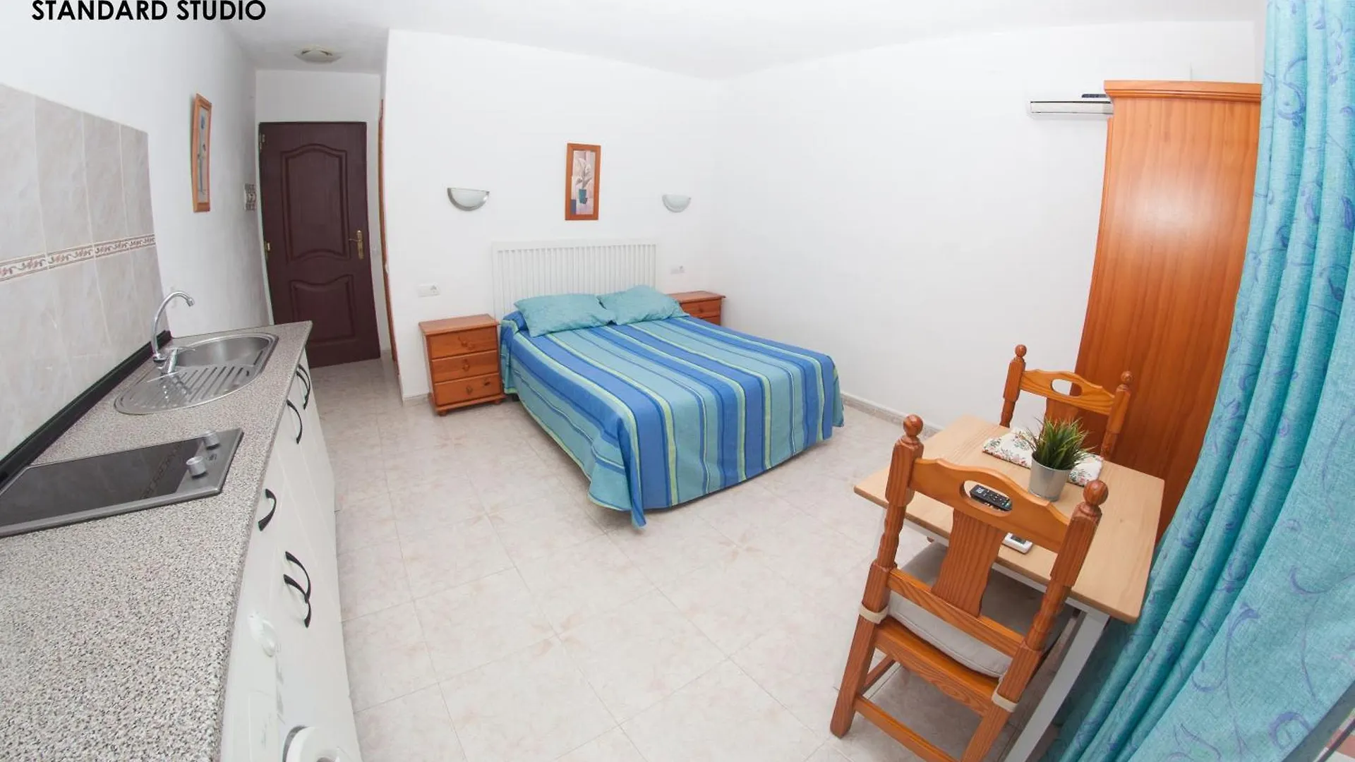 Apartamentos Rurales Santos Benajarafe 0*,  Spain