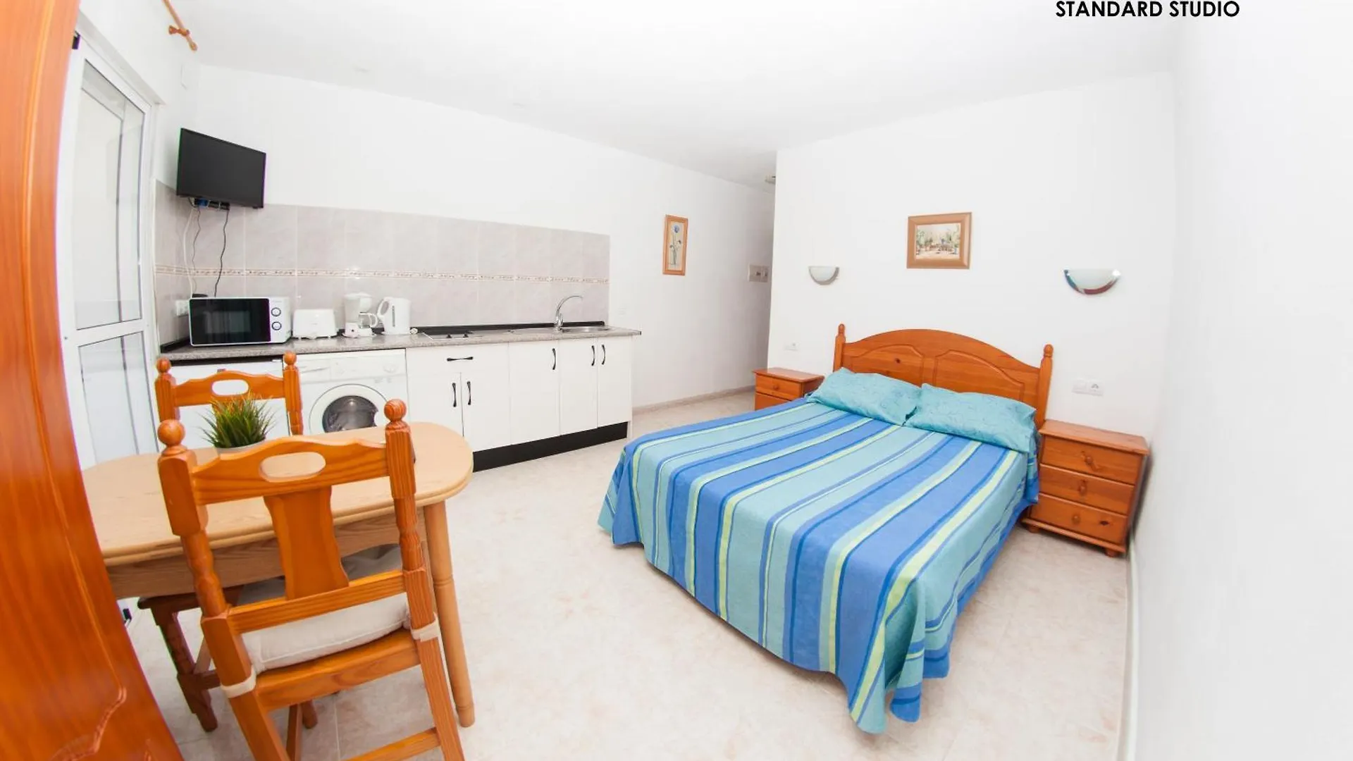 Apartamentos Rurales Santos Benajarafe Apartmán